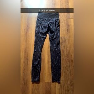 Lululemon leggings with pockets